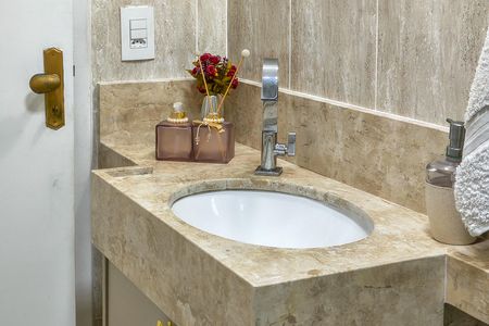 Apartamento para alugar com 90m², 3 quartos e 1 vaga Apartamento para alugar com 90m², 3 quartos e 1 vagaBanheiro da Suíte