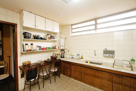 Casa para alugar com 500m², 4 quartos e 3 vagasCozinha
