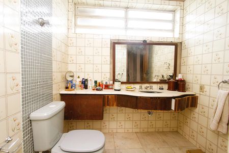 Casa para alugar com 500m², 4 quartos e 3 vagasBanheiro da Suíte