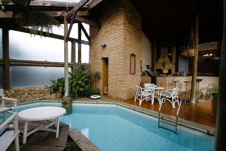 Casa para alugar com 500m², 4 quartos e 3 vagasPiscina