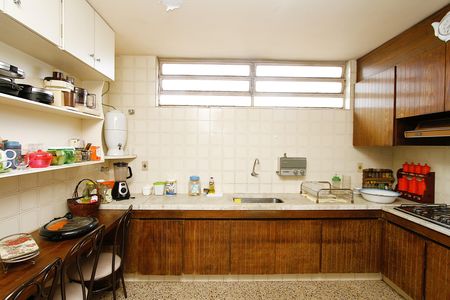 Casa para alugar com 500m², 4 quartos e 3 vagasCozinha