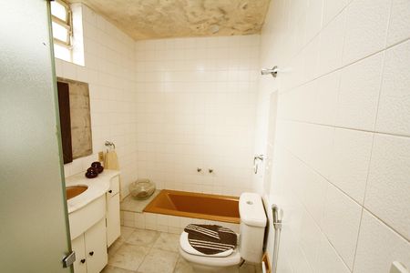Casa para alugar com 500m², 4 quartos e 3 vagasBanheiro social