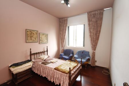 Casa para alugar com 500m², 4 quartos e 3 vagasQuarto 
