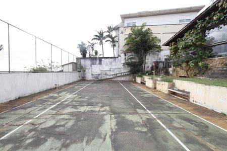 Casa para alugar com 500m², 4 quartos e 3 vagasQuadra Esportiva