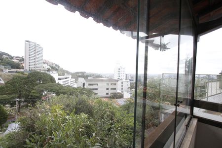 Casa para alugar com 500m², 4 quartos e 3 vagasVaranda da Sala