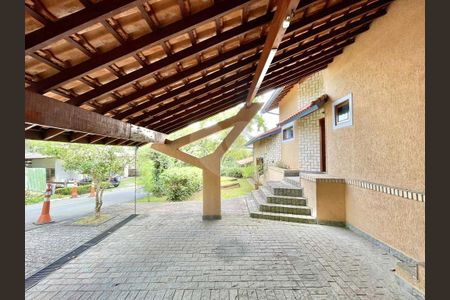 Casa à venda com 5 quartos, 360m² em São Fernando Residencia, Barueri