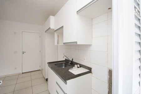 Apartamento à venda com 48m², 2 quartos e 1 vaga Apartamento à venda com 48m², 2 quartos e 1 vagaCozinha e Área de Serviço