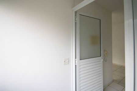 Apartamento à venda com 48m², 2 quartos e 1 vaga Apartamento à venda com 48m², 2 quartos e 1 vagaCozinha e Área de Serviço