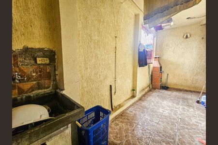 Casa para alugar com 40m², 2 quartos e sem vaga Casa para alugar com 40m², 2 quartos e sem vagaQuintal