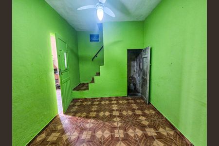 Sala de casa para alugar com 2 quartos, 40m² em Recanto Santo Antonio, São Paulo