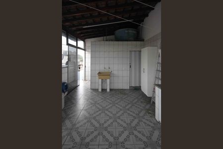 Casa para alugar com 125m², 2 quartos e 1 vaga