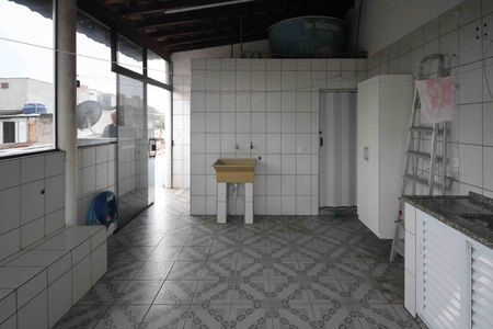 Casa para alugar com 125m², 2 quartos e 1 vaga