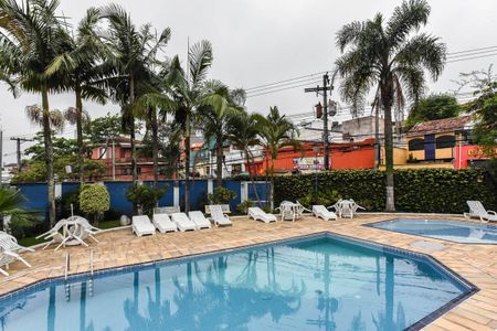 Apartamento para alugar com 57m², 3 quartos e 1 vaga Apartamento para alugar com 57m², 3 quartos e 1 vagaÁrea comum - Piscina