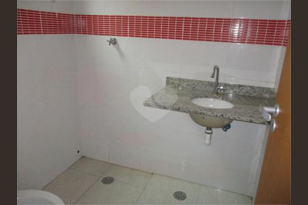 Casa à venda com 2 quartos, 69m² em Água Rasa, São Paulo