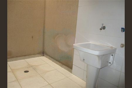 Casa à venda com 2 quartos, 69m² em Água Rasa, São Paulo