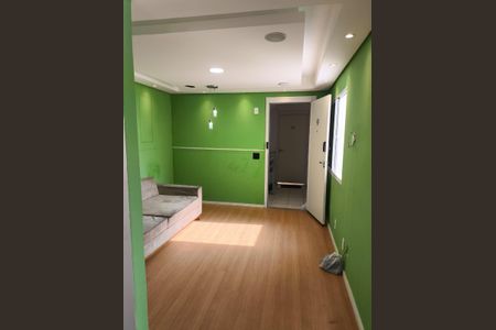 Sala de apartamento para alugar com 2 quartos, 42m² em Campo Grande, Rio de Janeiro