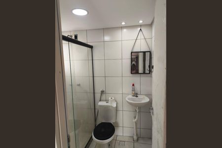 Apartamento à venda com 42m², 2 quartos e 1 vaga Apartamento à venda com 42m², 2 quartos e 1 vagaBanheiro