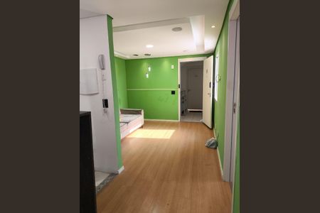 Sala de apartamento para alugar com 2 quartos, 42m² em Campo Grande, Rio de Janeiro