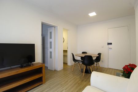 Sala de apartamento para alugar com 2 quartos, 58m² em Vila Nova Conceição, São Paulo