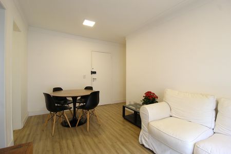 Sala de apartamento para alugar com 2 quartos, 58m² em Vila Nova Conceição, São Paulo