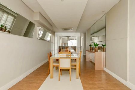 Apartamento à venda com 95m², 3 quartos e 2 vagas Apartamento à venda com 95m², 3 quartos e 2 vagasSalão Gourmet