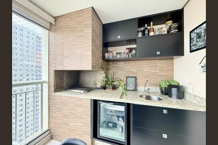 Apartamento à venda com 95m², 3 quartos e 2 vagas Apartamento à venda com 95m², 3 quartos e 2 vagasVaranda