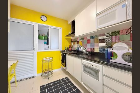 Apartamento à venda com 95m², 3 quartos e 2 vagas Apartamento à venda com 95m², 3 quartos e 2 vagasCozinha