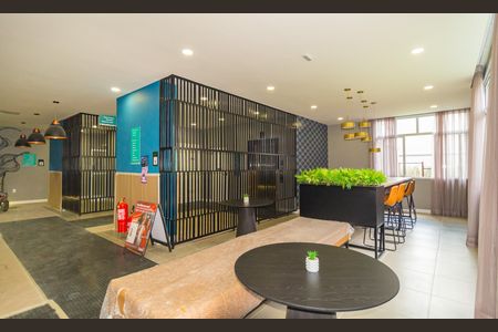 Apartamento para alugar com 45m², 2 quartos e sem vaga Apartamento para alugar com 45m², 2 quartos e sem vagaHall social