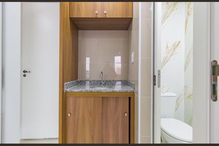 Apartamento para alugar com 45m², 2 quartos e sem vaga Apartamento para alugar com 45m², 2 quartos e sem vagaBanheiro