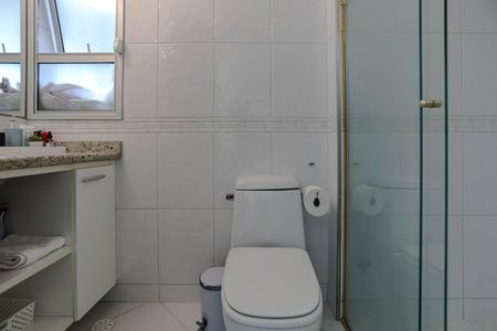 Apartamento para alugar com 90m², 3 quartos e 2 vagas Apartamento para alugar com 90m², 3 quartos e 2 vagasBanheiro