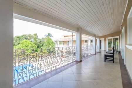 Casa de condomínio à venda com 800m², 4 quartos e 6 vagas Casa de condomínio à venda com 800m², 4 quartos e 6 vagasVaranda Quartos/Sala