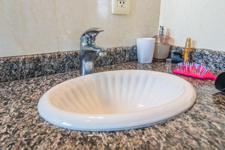 Casa de condomínio à venda com 800m², 4 quartos e 6 vagas Casa de condomínio à venda com 800m², 4 quartos e 6 vagasBanheiro da Suíte 3