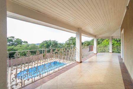 Casa de condomínio à venda com 800m², 4 quartos e 6 vagas Casa de condomínio à venda com 800m², 4 quartos e 6 vagasVaranda Quartos/Sala