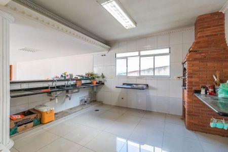 Casa de condomínio à venda com 800m², 4 quartos e 6 vagas Casa de condomínio à venda com 800m², 4 quartos e 6 vagasÁrea de Lazer