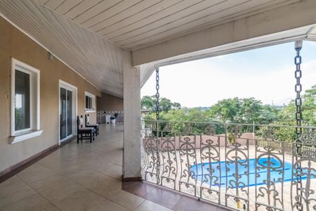 Casa de condomínio à venda com 800m², 4 quartos e 6 vagas Casa de condomínio à venda com 800m², 4 quartos e 6 vagasVaranda Quartos/Sala