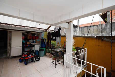 Casa à venda com 240m², 4 quartos e 2 vagasÁrea de Serviço casa 3