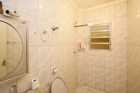 Casa à venda com 240m², 4 quartos e 2 vagasBanheiro casa 2