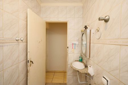 Casa à venda com 240m², 4 quartos e 2 vagasBanheiro casa 2