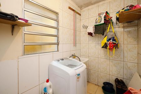 Casa à venda com 240m², 4 quartos e 2 vagasÁrea de Serviço casa 2