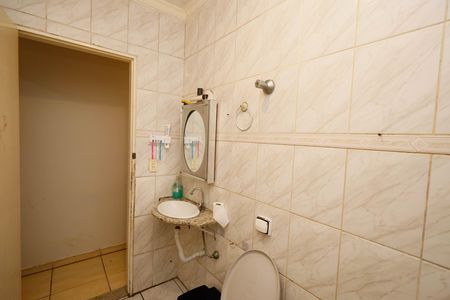 Casa à venda com 240m², 4 quartos e 2 vagasBanheiro casa 2