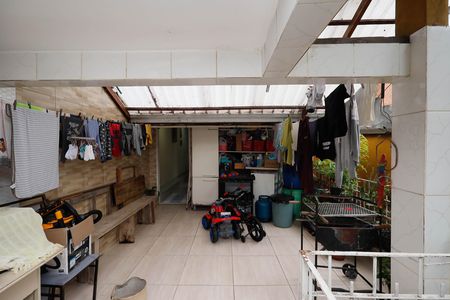 Casa à venda com 240m², 4 quartos e 2 vagasÁrea de Serviço casa 3
