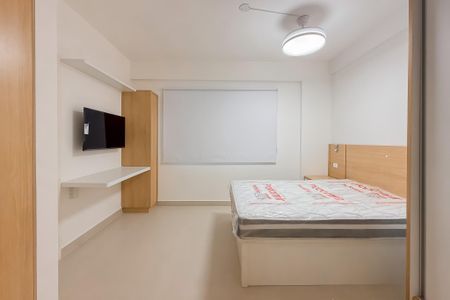 Studio à venda com 27m², 1 quarto e sem vaga Studio à venda com 27m², 1 quarto e sem vagaCortinas