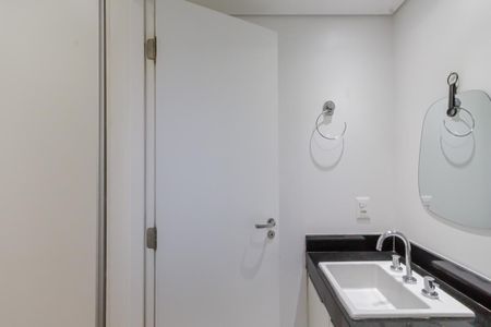 Apartamento para alugar com 87m², 2 quartos e 2 vagas Apartamento para alugar com 87m², 2 quartos e 2 vagasBanheiro da Suíte