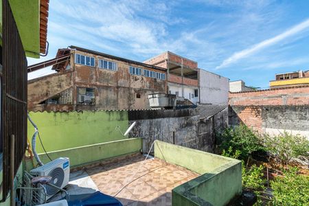 Casa para alugar com 200m², 3 quartos e 3 vagas Casa para alugar com 200m², 3 quartos e 3 vagasVaranda do Quarto 3