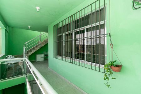 Casa para alugar com 200m², 3 quartos e 3 vagas Casa para alugar com 200m², 3 quartos e 3 vagasVaranda da Frente