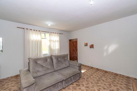 Sala de casa para alugar com 3 quartos, 200m² em Parada de Lucas, Rio de Janeiro