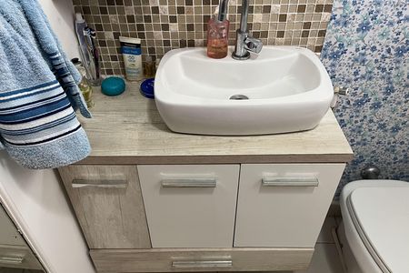 Apartamento para alugar com 130m², 2 quartos e 1 vaga Apartamento para alugar com 130m², 2 quartos e 1 vagaBanheiro da Suíte