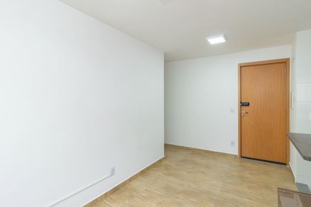 Sala de apartamento para alugar com 2 quartos, 44m² em Jardim Iris, São Paulo