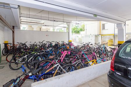 Apartamento para alugar com 44m², 2 quartos e 1 vaga Apartamento para alugar com 44m², 2 quartos e 1 vagaBicicletário