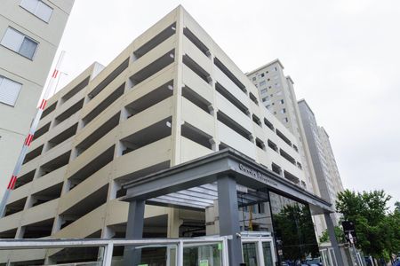 Apartamento para alugar com 44m², 2 quartos e 1 vaga Apartamento para alugar com 44m², 2 quartos e 1 vagaFachada